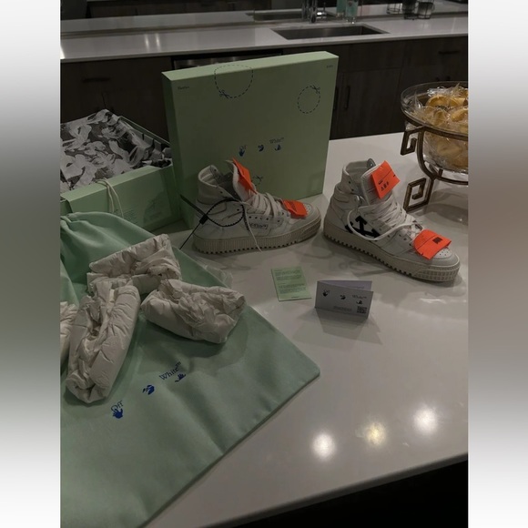 DEADSTOCK Off White Brand New 3.0 Off Court Women’s - FITS SIZE 6-7 US SIZE - Picture 3 of 8
